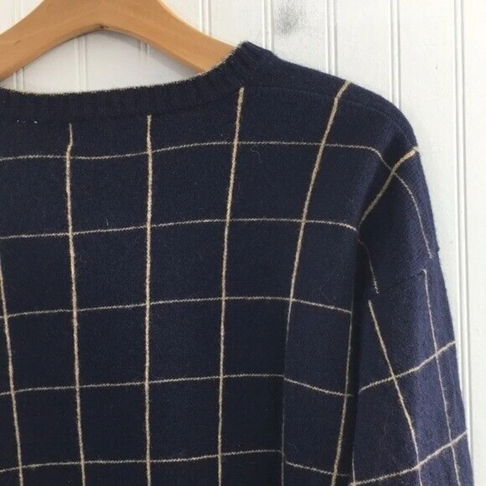 Orvis navy cream